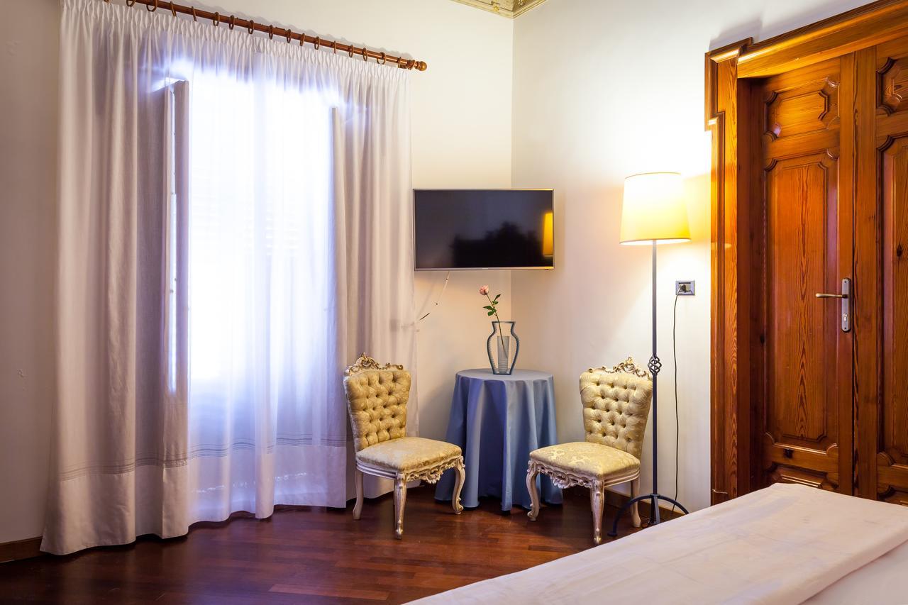 Palazzo Montalbano Bed and Breakfast Scicli Eksteriør billede