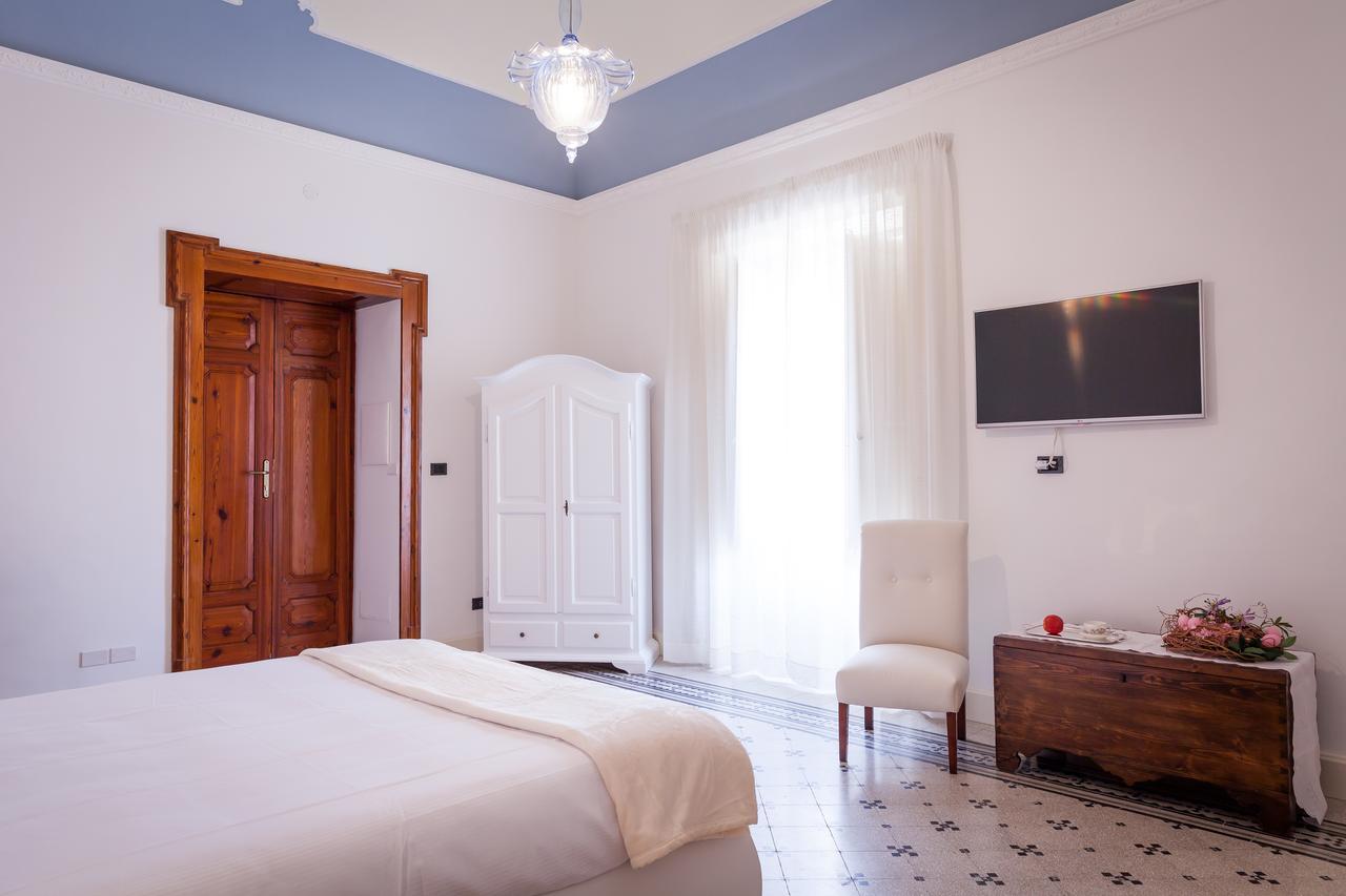 Palazzo Montalbano Bed and Breakfast Scicli Eksteriør billede